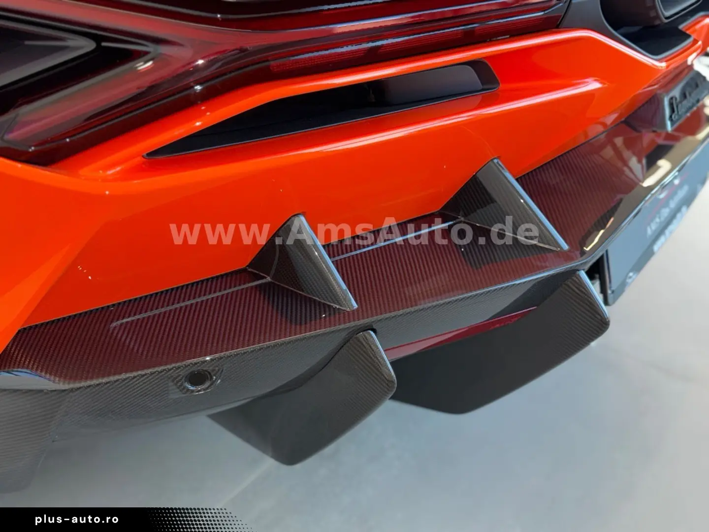LAMBORGHINI Revuelto 6.5 V12 Full Carbon Full PPF Lifting