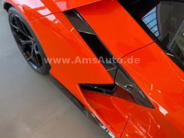 LAMBORGHINI Revuelto 6.5 V12 Full Carbon Full PPF Lifting