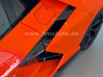 LAMBORGHINI Revuelto 6.5 V12 Full Carbon Full PPF Lifting