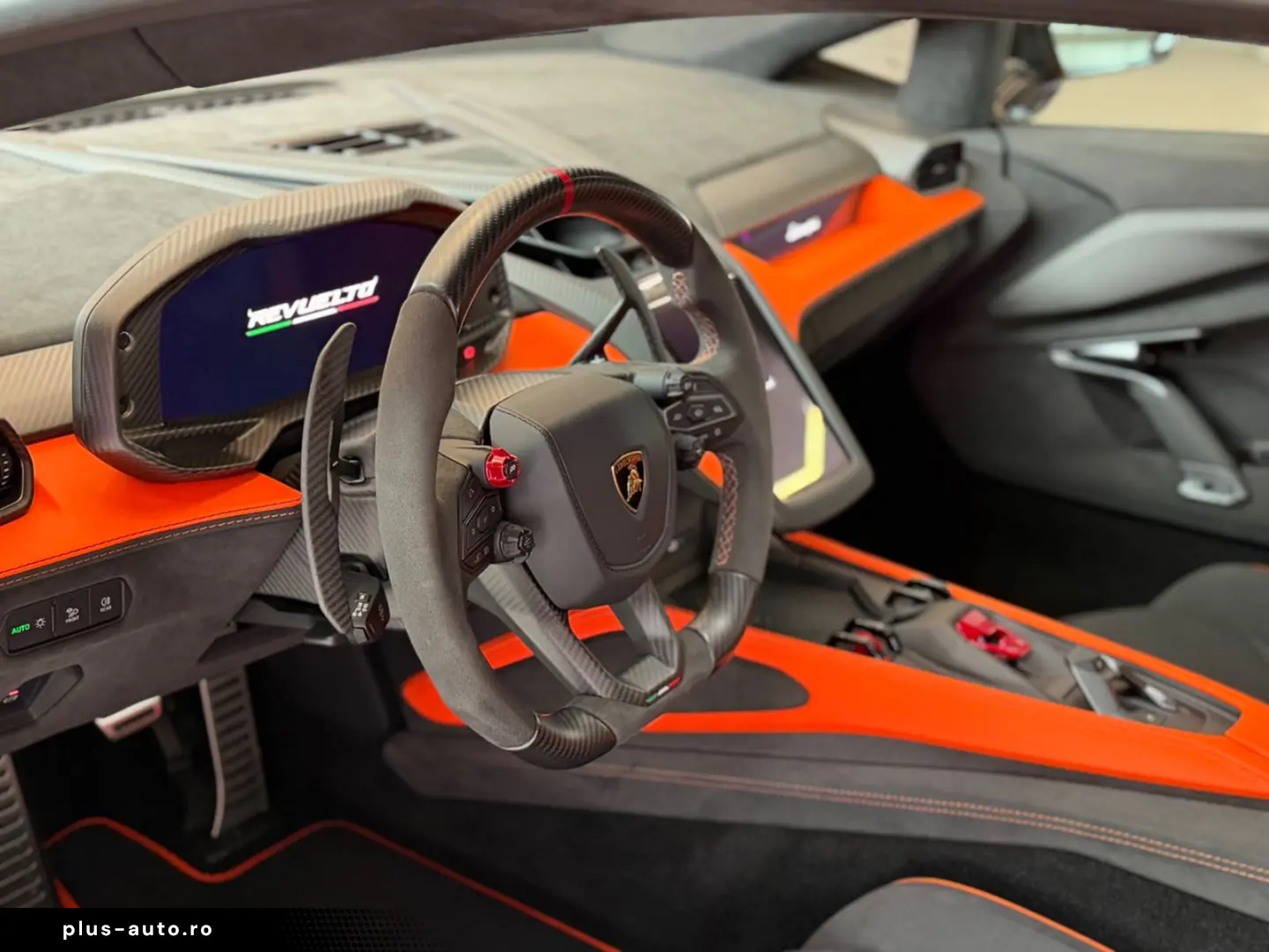 LAMBORGHINI Revuelto 6.5 V12 Full Carbon Full PPF Lifting