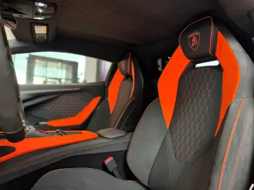 LAMBORGHINI Revuelto 6.5 V12 Full Carbon Full PPF Lifting
