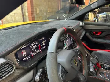 LAMBORGHINI Urus 4.0 V8 Performante Full Carbon B&O