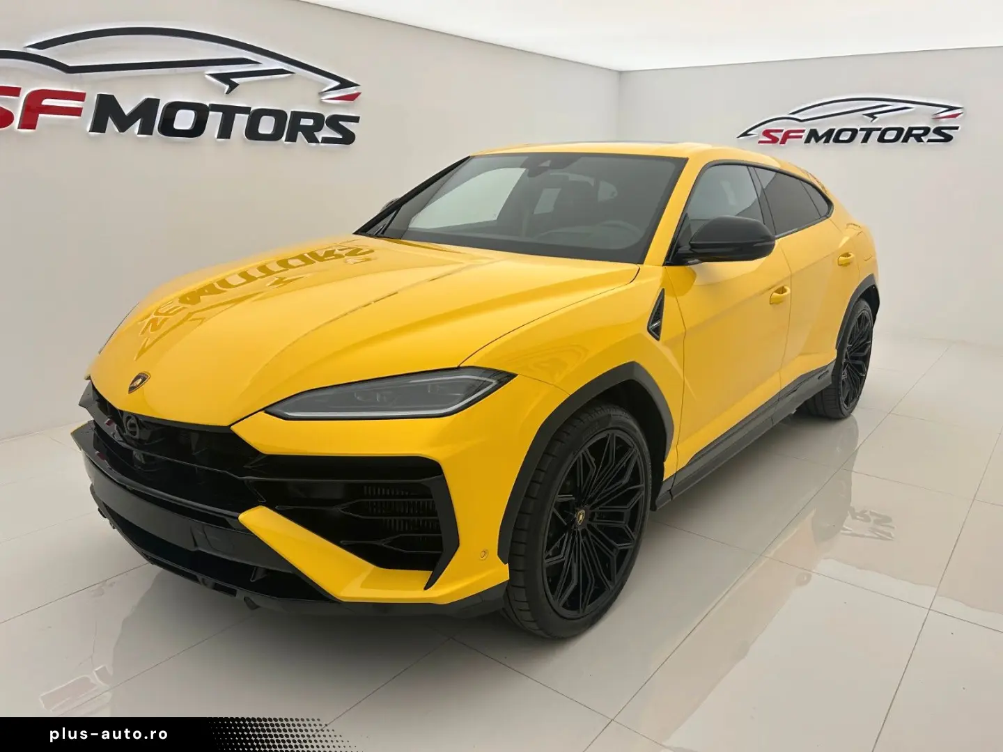 LAMBORGHINI Urus 4.0 V8 PHEV SE CARBON PANORAMA 23