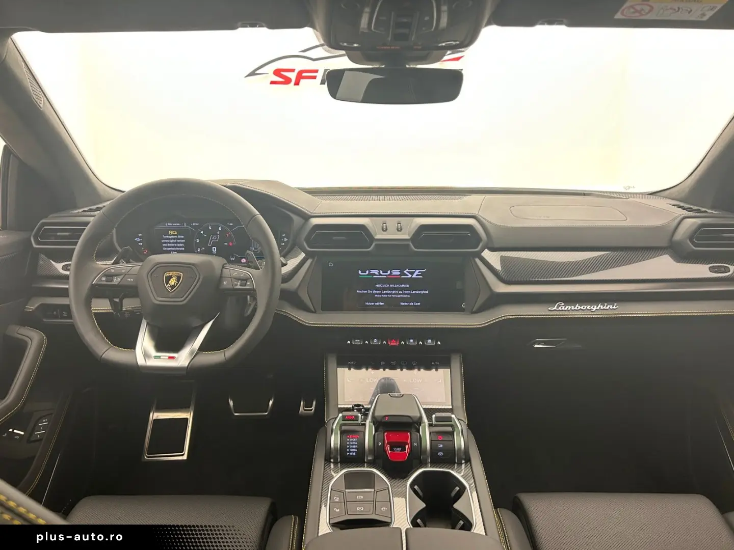 LAMBORGHINI Urus 4.0 V8 PHEV SE CARBON PANORAMA 23