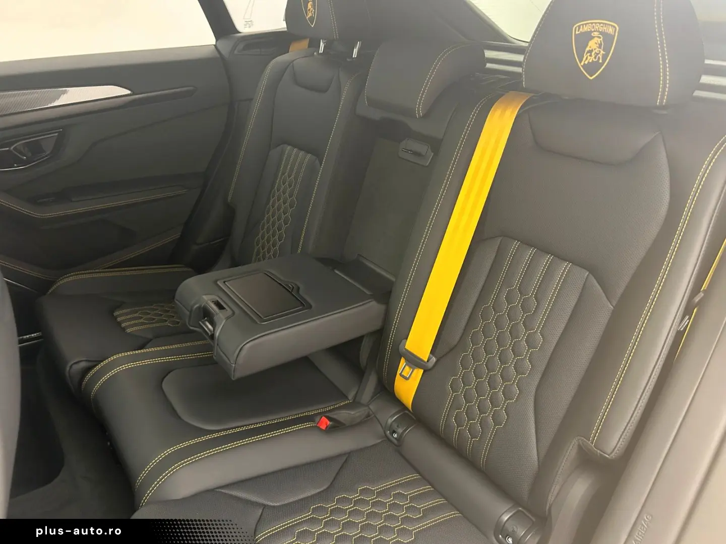 LAMBORGHINI Urus 4.0 V8 PHEV SE CARBON PANORAMA 23