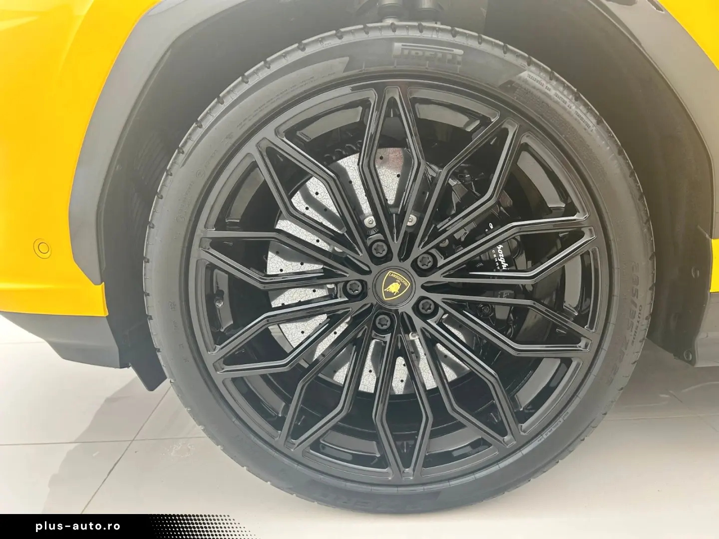LAMBORGHINI Urus 4.0 V8 PHEV SE CARBON PANORAMA 23