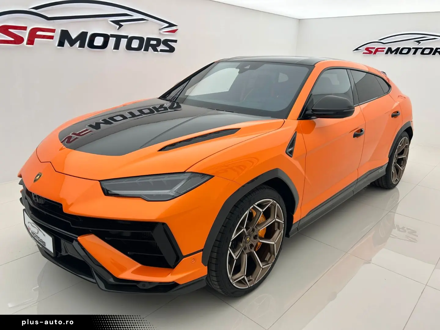 LAMBORGHINI Urus PERFORMANTE FULL CARBON AKRAPOVIC