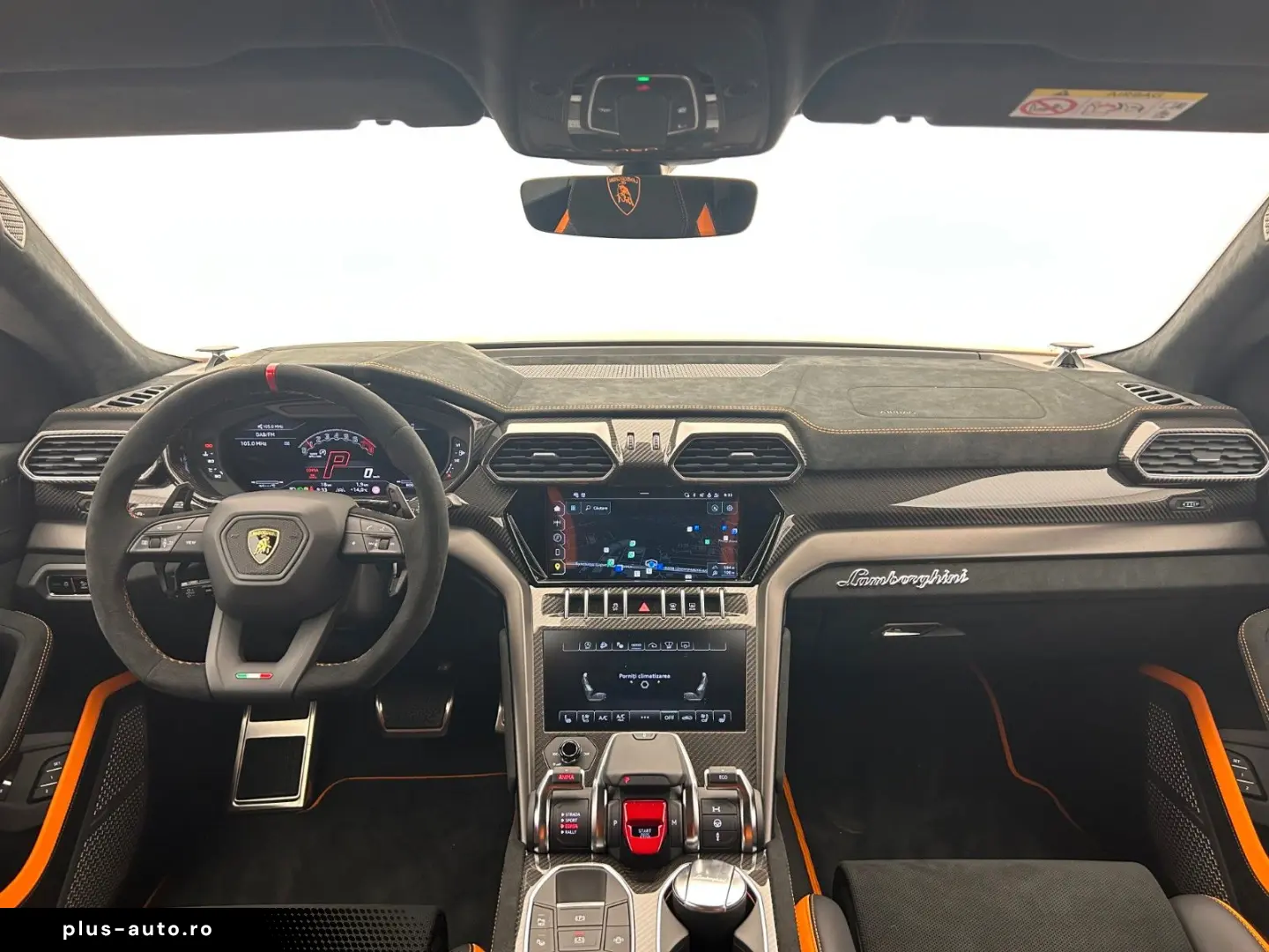 LAMBORGHINI Urus PERFORMANTE FULL CARBON AKRAPOVIC