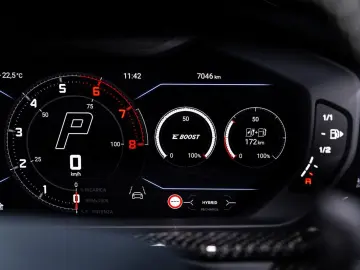 LAMBORGHINI Urus SE MY2025