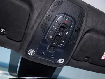 LAMBORGHINI Urus SE MY2025