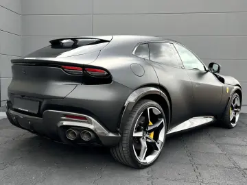 FERRARI Purosangue