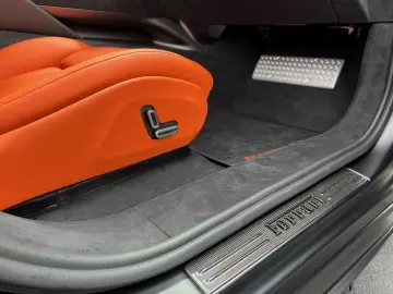 FERRARI Purosangue
