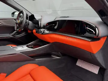 FERRARI Purosangue