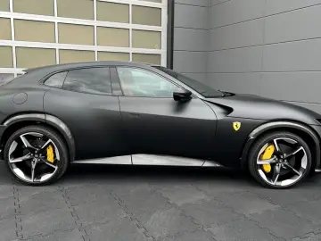 FERRARI Purosangue