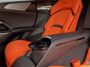 FERRARI Purosangue