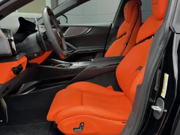FERRARI Purosangue