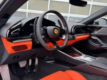 FERRARI Purosangue