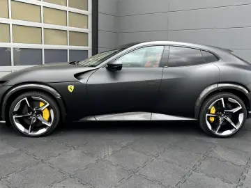FERRARI Purosangue
