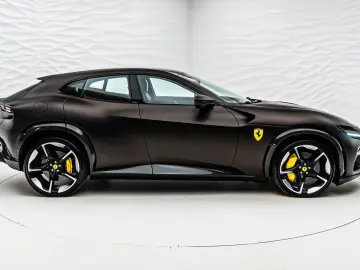 FERRARI Purosangue Tailor Made Carbon Massage Seats
