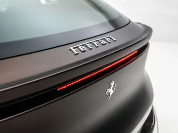 FERRARI Purosangue Tailor Made Carbon Massage Seats