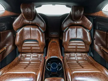 FERRARI Purosangue Tailor Made Carbon Massage Seats