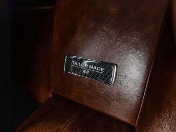 FERRARI Purosangue Tailor Made Carbon Massage Seats