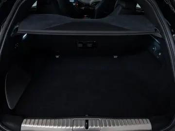 FERRARI Purosangue