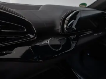 FERRARI Purosangue
