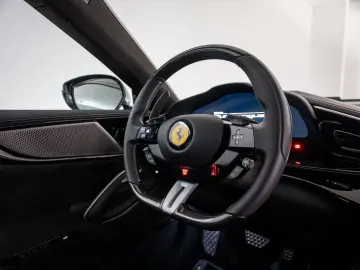 FERRARI Purosangue