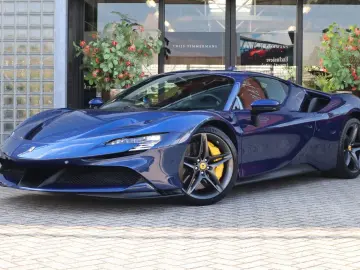 FERRARI SF90 Stradale 4.0 V8   Blu Tour de France  Carbo