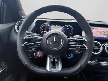 MERCEDES-BENZ GLB 35 AMG 4M NIGHT MBEA DIST PANO
