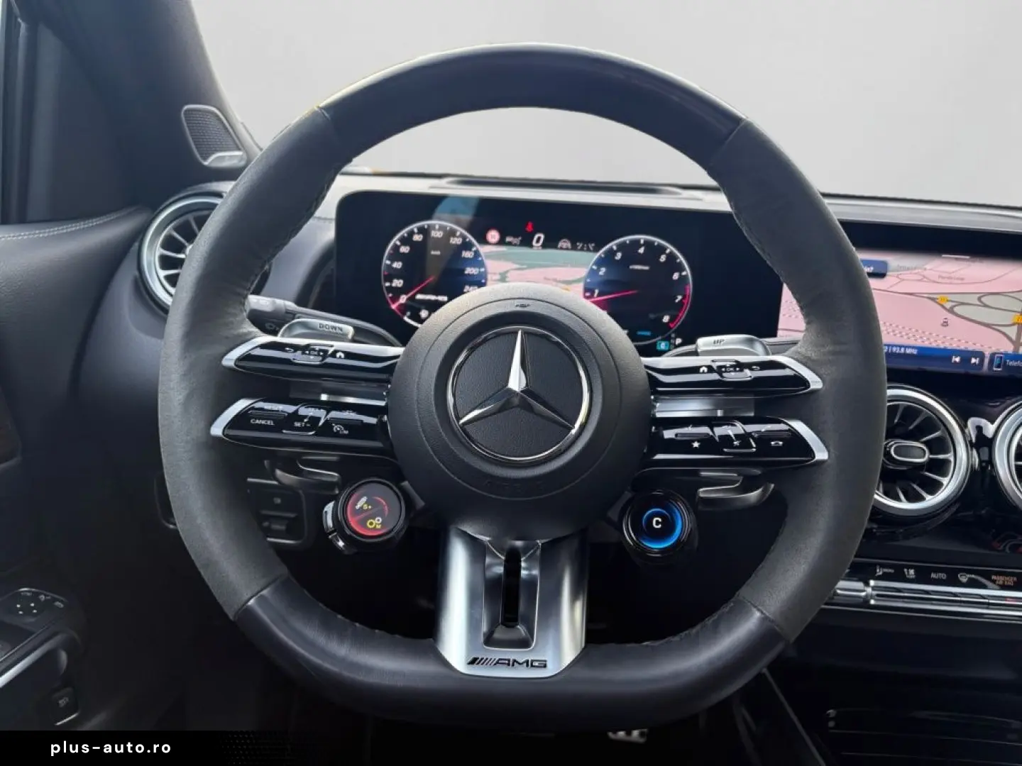 MERCEDES-BENZ GLB 35 AMG 4M NIGHT MBEA DIST PANO
