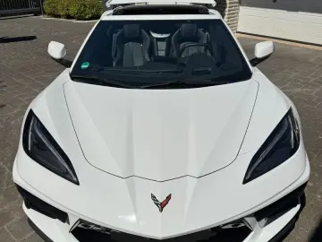 CORVETTE C8
