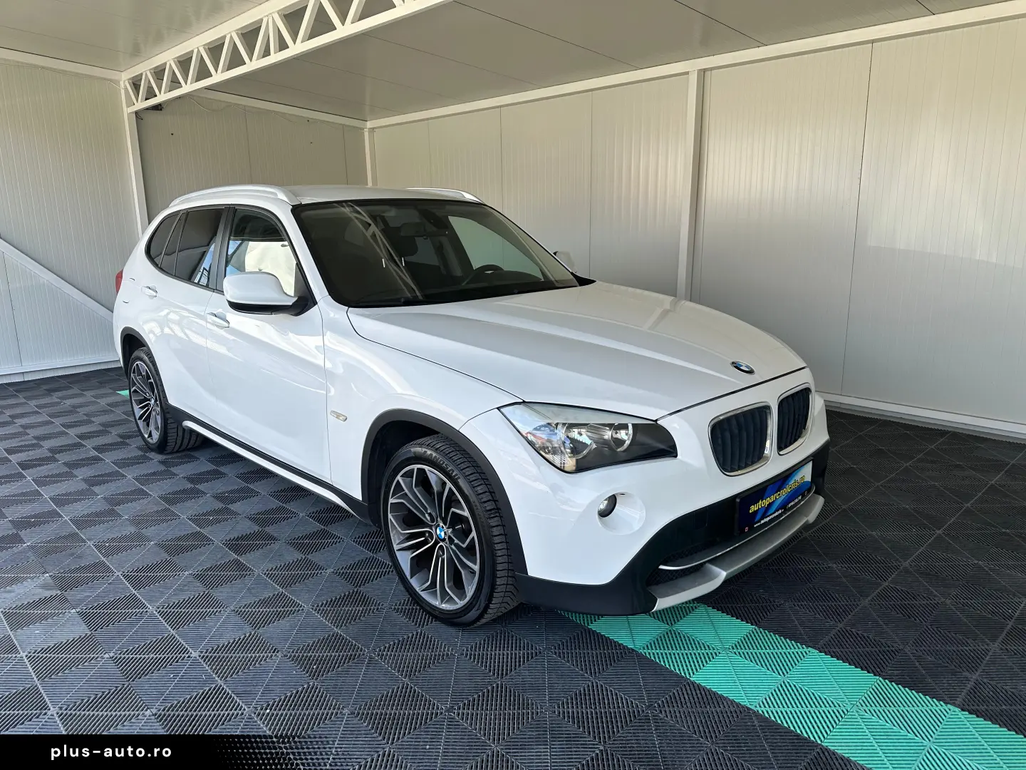 BMW X1 Hibrid 2.0 Diesel 140 CP An 2011