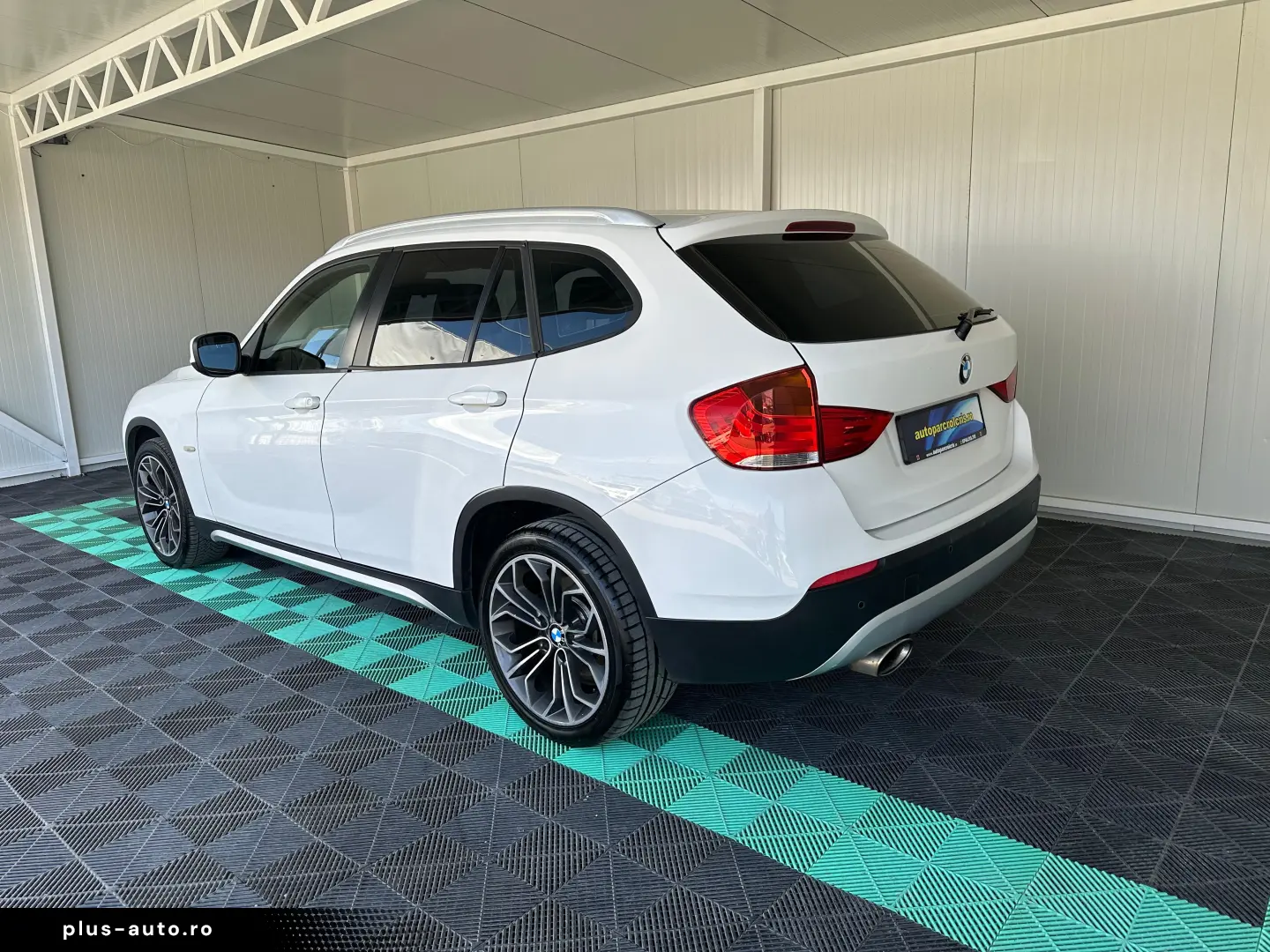 BMW X1 Hibrid 2.0 Diesel 140 CP An 2011