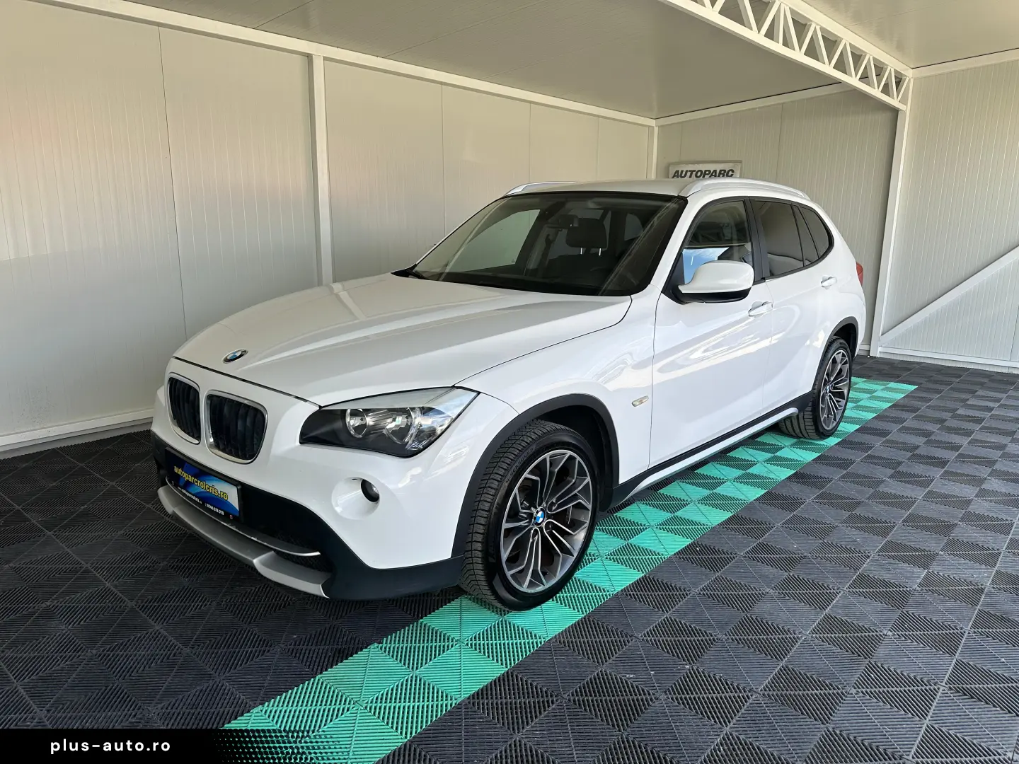 BMW X1 Hibrid 2.0 Diesel 140 CP An 2011