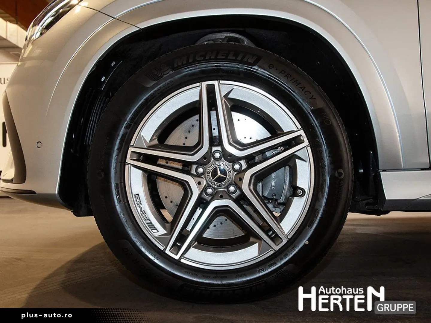 MERCEDES-BENZ GLE 2025 — imagine 4