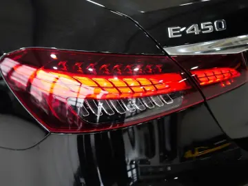 MERCEDES-BENZ E 450 4Matic