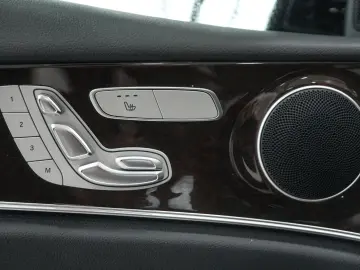 MERCEDES-BENZ E 450 4Matic