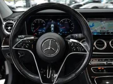 MERCEDES-BENZ E 450 4Matic