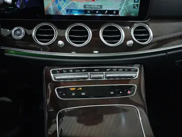 MERCEDES-BENZ E 450 4Matic