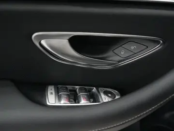 MERCEDES-BENZ E 450 4Matic