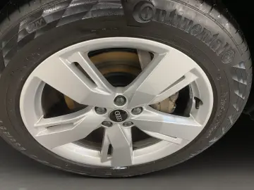 AUDI Q5 40 2.0 TDI quattro Ventilation AuxHeat AmbientL HUD