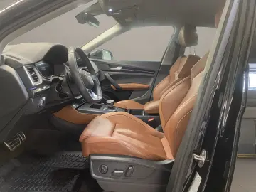 AUDI Q5 40 2.0 TDI quattro Ventilation AuxHeat AmbientL HUD