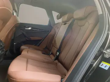 AUDI Q5 40 2.0 TDI quattro Ventilation AuxHeat AmbientL HUD