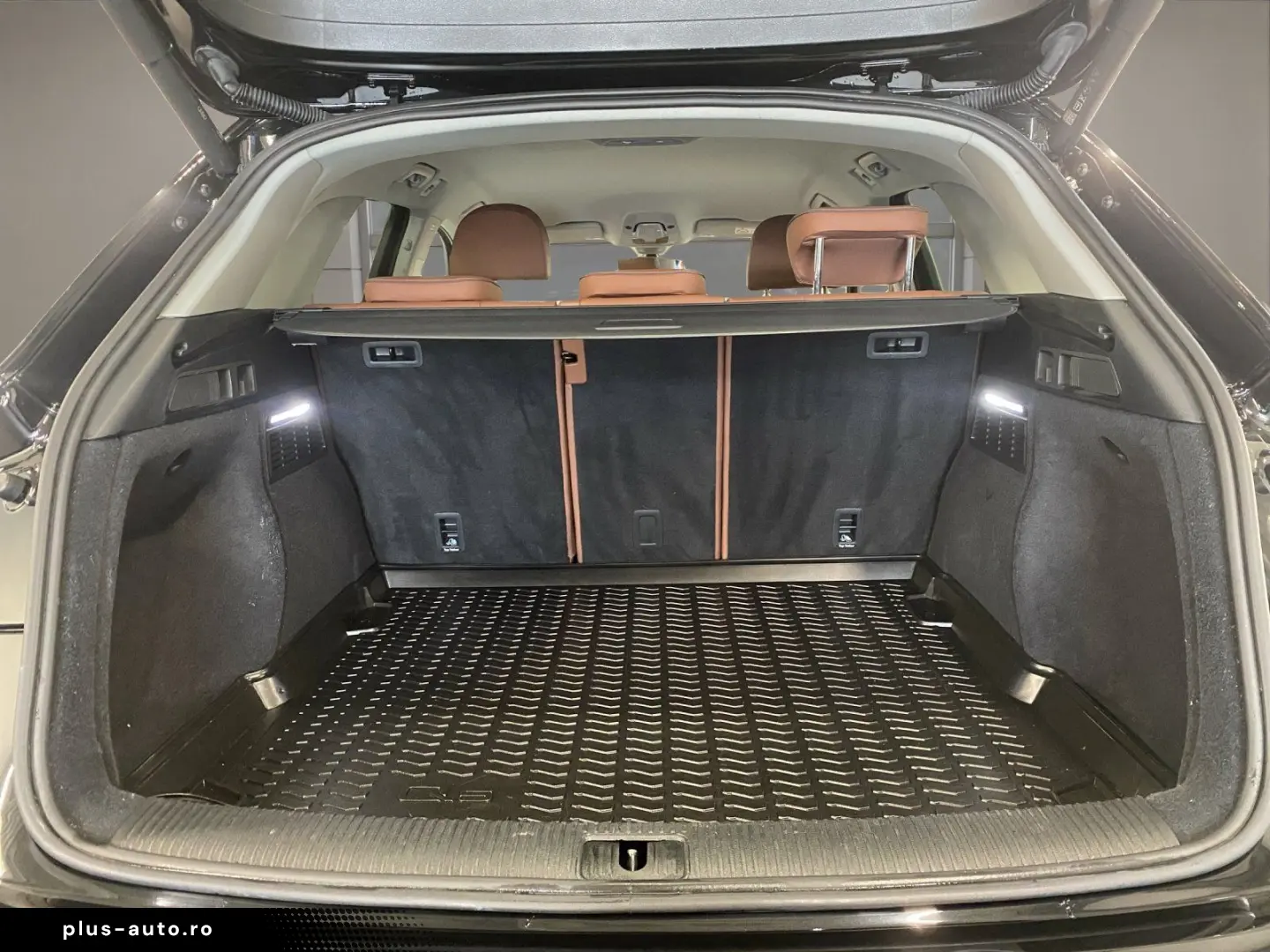 AUDI Q5 40 2.0 TDI quattro Ventilation AuxHeat AmbientL HUD