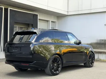 LAND ROVER Range Rover D 300 SE SWB LED Pano FondTV Sitzbe.
