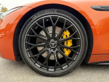 MERCEDES-BENZ SL 43 AMG Premium