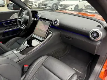 MERCEDES-BENZ SL 43 AMG Premium