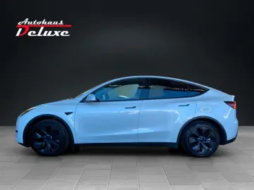 TESLA Model Y Basis RWD NAVI-360 KAMERA-PANORAMA-AHK